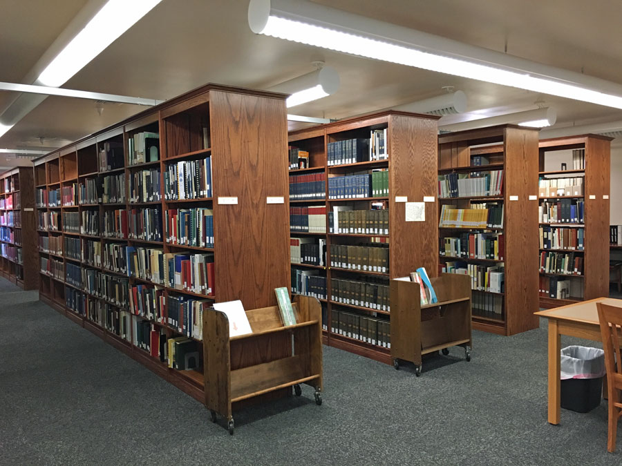 Stacks at the Sahyun Genealogical Library