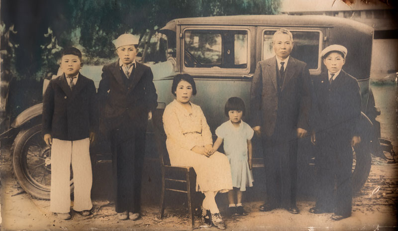 The Mori family and their car