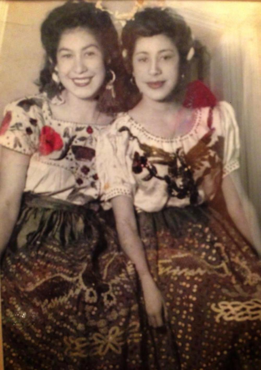 Margaret and Esther singing together, 1958
